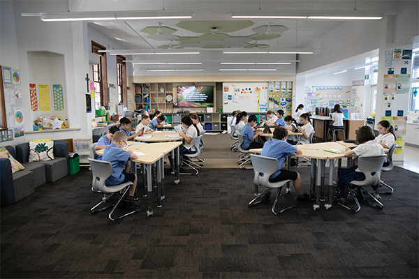 01-hicroydon-facilities-classroom