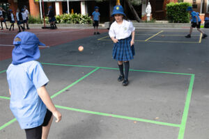 01-hicroydon-facilities-handball-court